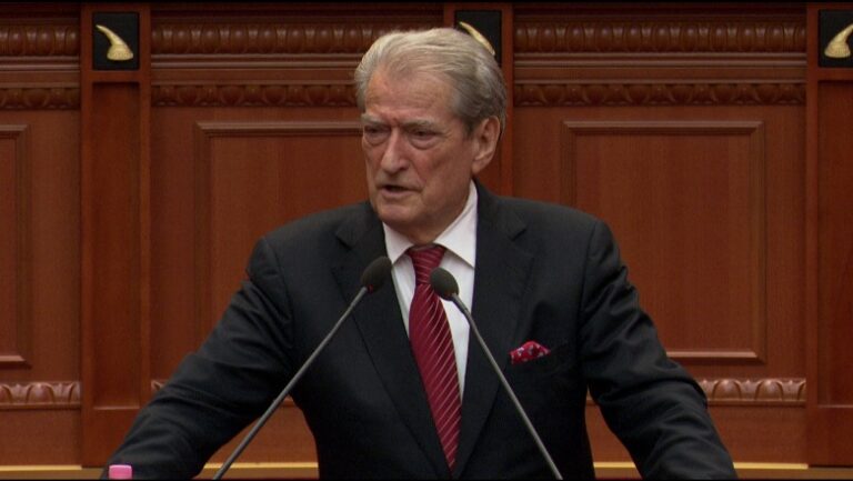 Berisha: Rama paguan kujdestarin e breshkave me një çmim 3 herë më të lartë se rroga mesatare