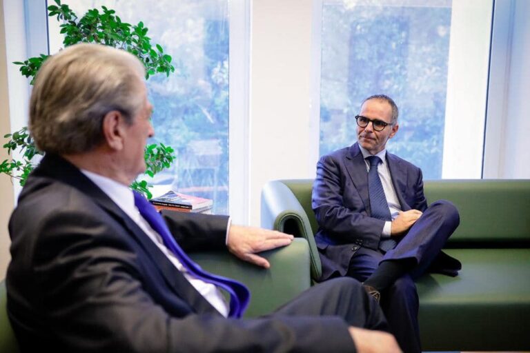 Këshilltari i Berlusconit: Berisha energjik, njeriu i duhur për të qenë kryeministër