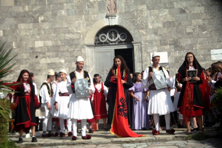 Gjimnazistët korçarë të “Faik Konica”, Pelegrinazh nën Dritën e bekuar të At Gjergj Fishtës