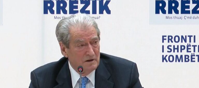 Berisha mbledh kryetarët e degëve të PD-së në Tiranë: Primaret dhe protestat
