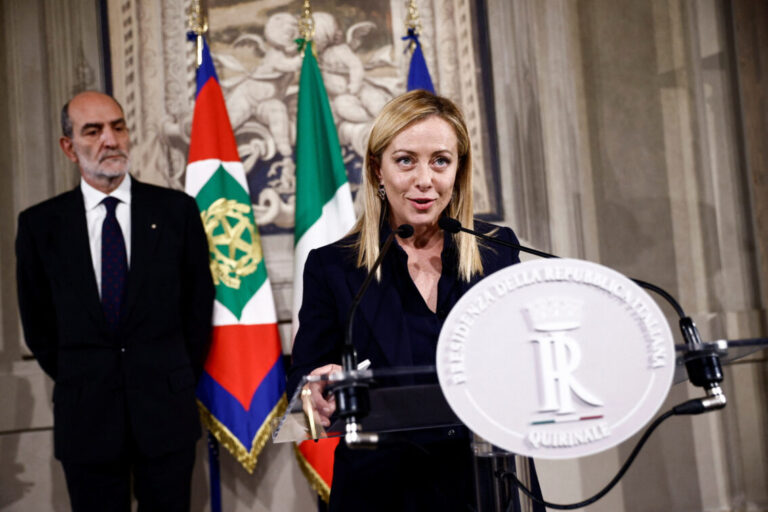 Giorgia Meloni emërohet kryeministrja e parë femër e Italisë, shpallet edhe kabineti