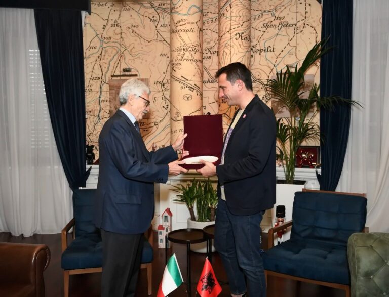 Veliaj pret ish-kryeministrin italian Massimo D’Alema: Shkëmbyem ide të mira bashkëpunimi