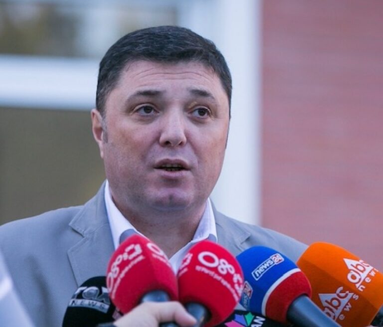 Kreshnik Çollaku tregon për kandidimin në LDK, raportin me Osmanin dhe kritikat ndaj Kurtit