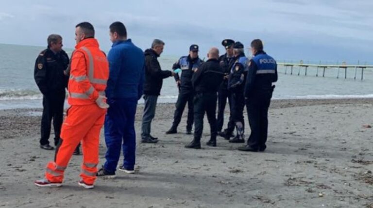 Gjendet një trup i pajetë në Durrës, detajet e para