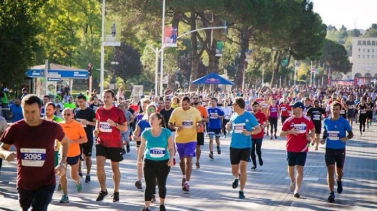 Nesër “Triathlon” në Tiranë, ja rrugët që do të bllokohen dhe linjat urbane që devijohen