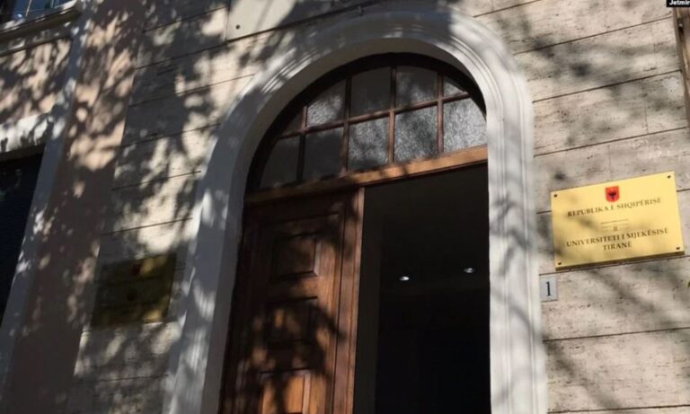 Evropa e Lirë: Shqipëria synon të frenojë ikjen e mjekëve duke u bllokuar diplomat