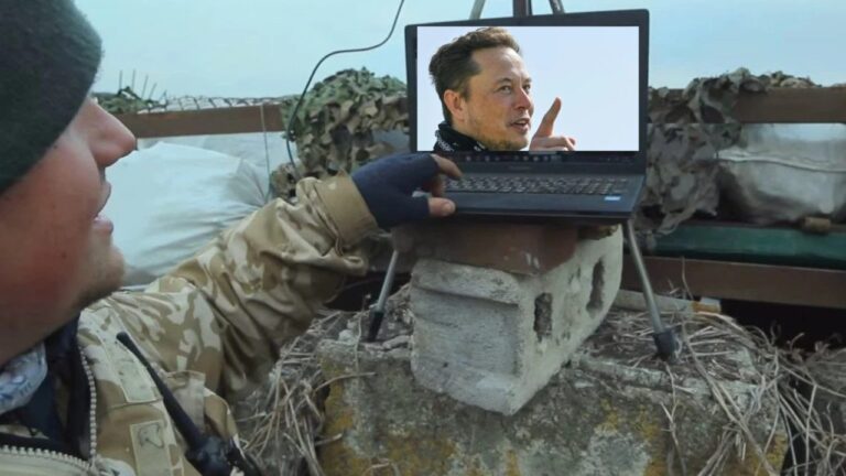 Musk tërheq satelitët që ndihmuan kundër rusëve