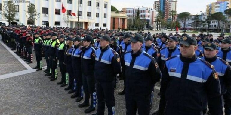Rama: Pagat e policëve do të rriten sërish në 2024