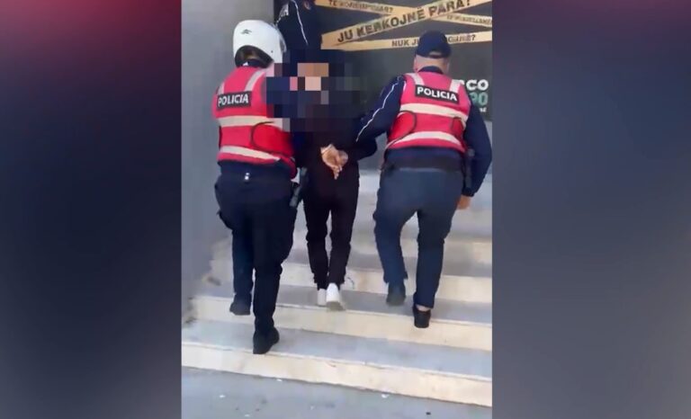 Pistoletë dhe me kanabis me vete, arrestohet 32-vjeçari