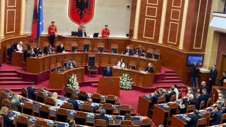 PS mbledh grupin parlamentar: Do diskutojmë diçka të rëndësishme