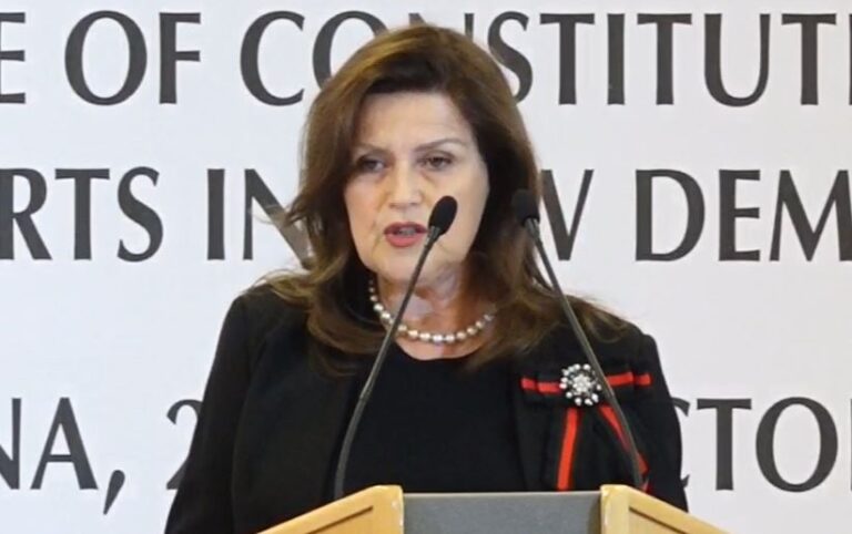 Kryetarja e Gjykatës Kushtetuese: Retorika politike ka ndërhyrë në vendimet e drejtësisë!