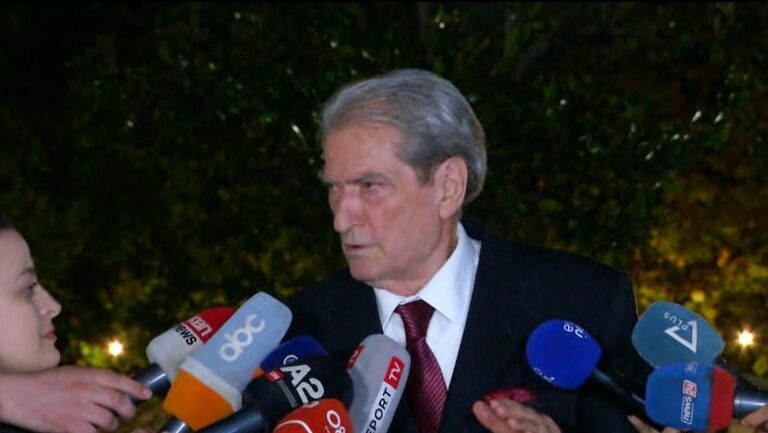 Dështimi i negociatave, Berisha-Alibeajt: Ai që prek flamurin e PD-së, i ka bërë hesapet shumë keq