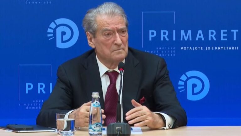 Protesta e 6 dhjetorit, Berisha: Qeveritarët në tmerr. Shihemi në orën 12:00 në Bulevard