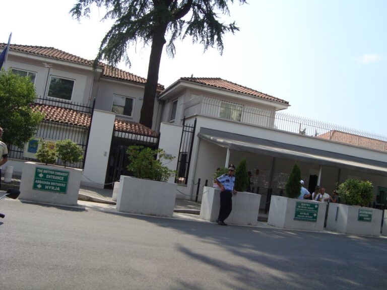 110 vjetori i Pavarësisë, Ambasada: Vlerësojmë kontributin e shqiptarëve në Britaninë e Madhe