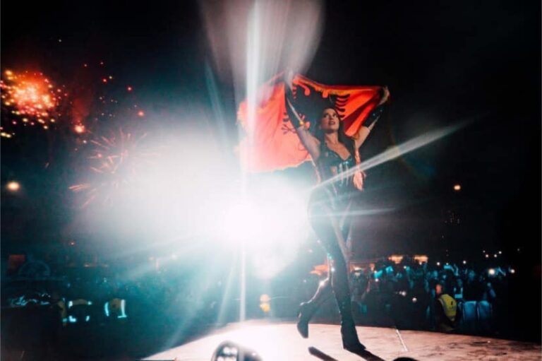 VIDEO/ Veliaj: Faleminderit Dua Lipa dhe Elvana Gjata për super mbrëmjen festive