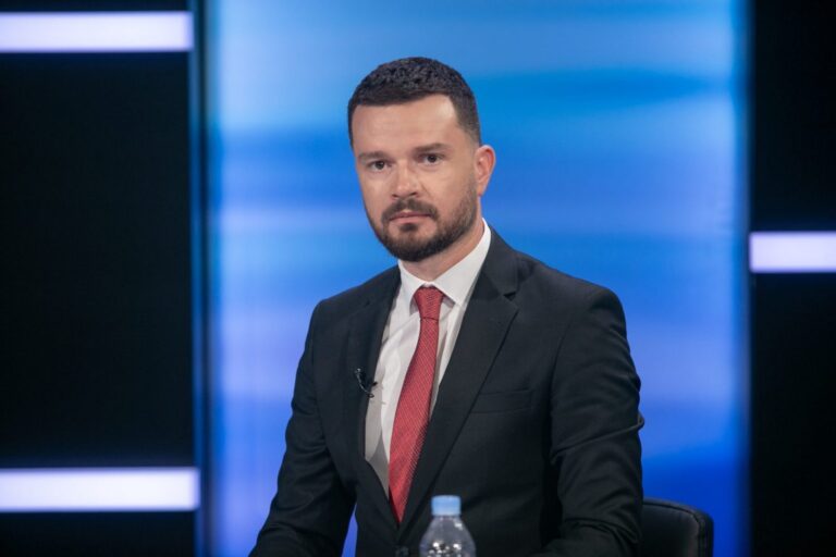 Curri flet për rrezikun e xhamisë së Namazgjasë nga protesta e PD