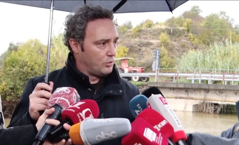 Përmbytjet në Shkodër, Spahia: Rama erdhi për turizëm politik. U tall me banorët