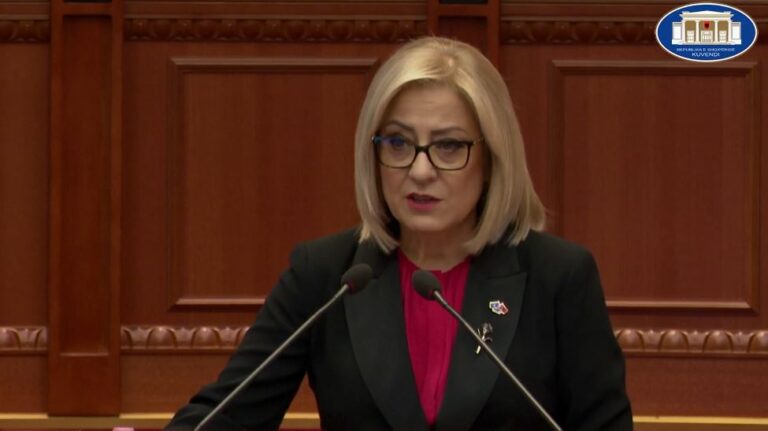 Mbledhja e dy Kuvendeve, Lindita Nikolla: Jemi një komb. T’i shndërrojmë kufijtë në formalë
