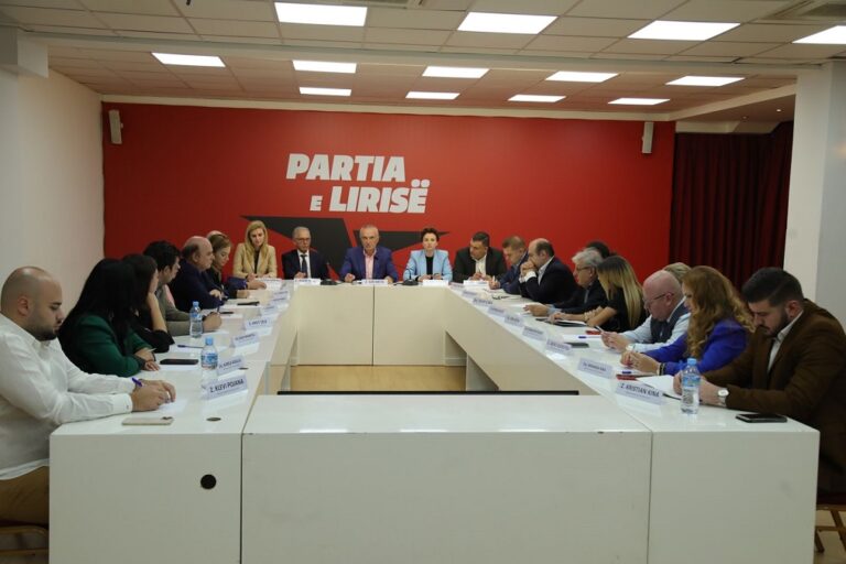 Vendimet e Kryesisë së Partisë së Lirisë, Monika Kryemadhi merr një post