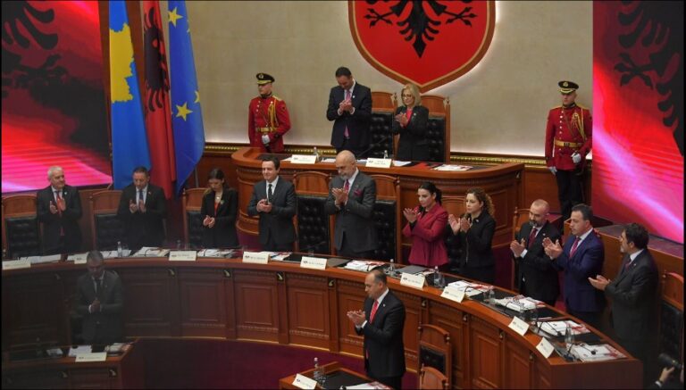 Mbledhja e dy Kuvendeve, Edi Rama: Thaçi i mungon kësaj salle. Shqiptarët kanë më shumë të drejta