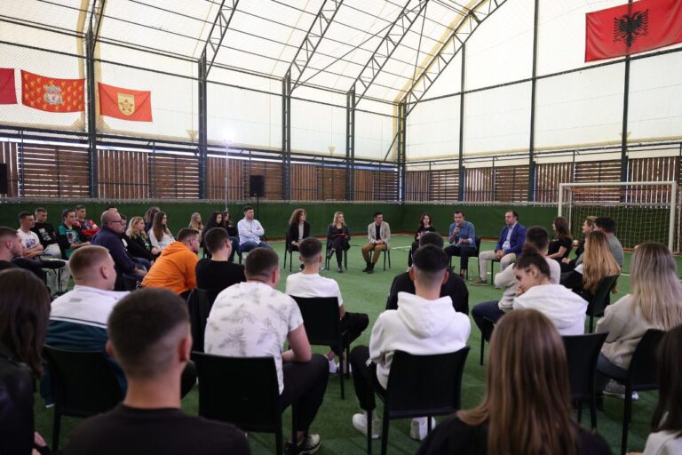 Veliaj: Është për të ardhur turp që kandidatët e PD, përdorin racizma për të ardhurit në Tiranë