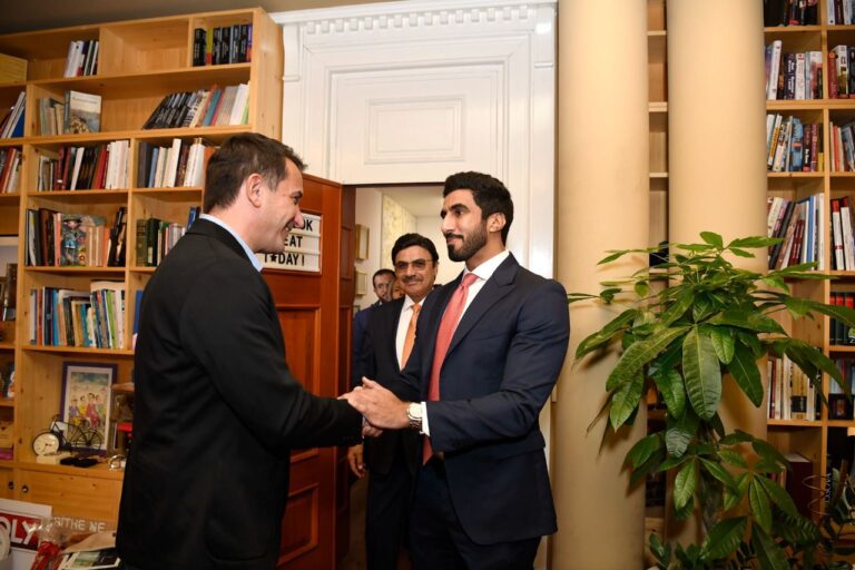 Veliaj pret zv/ministrin e Emirateve të Bashkuara Arabe: Bashkëpunim për projektet në fushat e rinisë dhe sportit