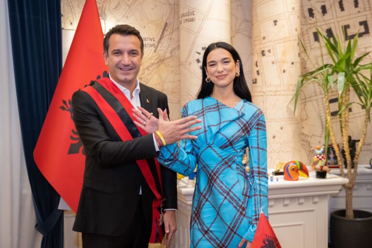 Erion Veliaj: “Krenar që ylli i muzikës botërore merr shtetësinë shqiptare”. Dua Lipa: Mezi pres koncertin e festës!