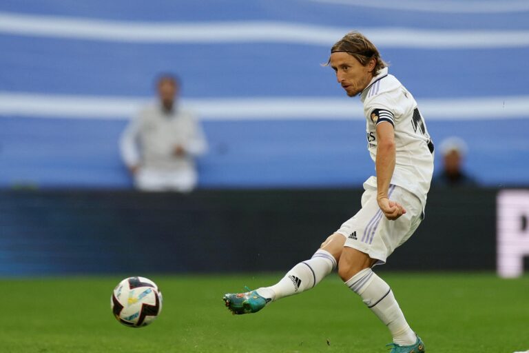 Champions League, Modric thyen rekordin e veçantë. Futbollisti më i vjetër që ka shënuar…