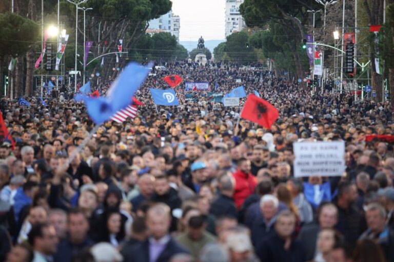 Protesta dhe simbolika e gomones, jehonë në mediat e huaja në Europë: Tregim force për zgjedhjet lokale