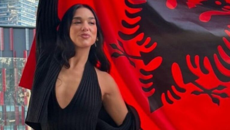 Daily Mail, artikull për Dua Lipën: Ylli i popit po u jep famë shqiptarëve në mbarë botën