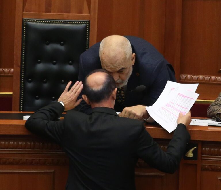 Pas bisedës me kryeministrin, deputeti demokrat Sula: Rama sot bëri autogol
