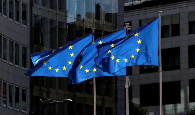 Ambasadorët e BE-së shtyjnë diskutimin për liberalizimin e vizave të Kosovës: Shkak, situata në veri