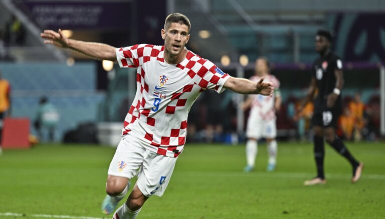 Kroacia hipotekon fitoren me një super gol të Kramaric (VIDEO)