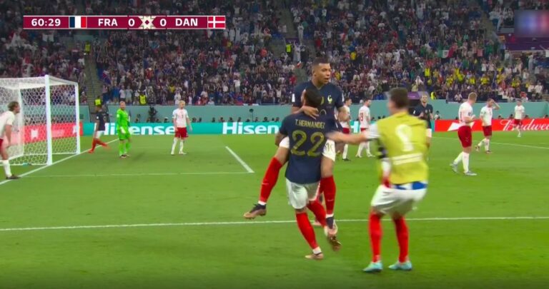 Franca zhbllokon sfidën ndaj Danimarkës, shënon Mbappe (VIDEO)