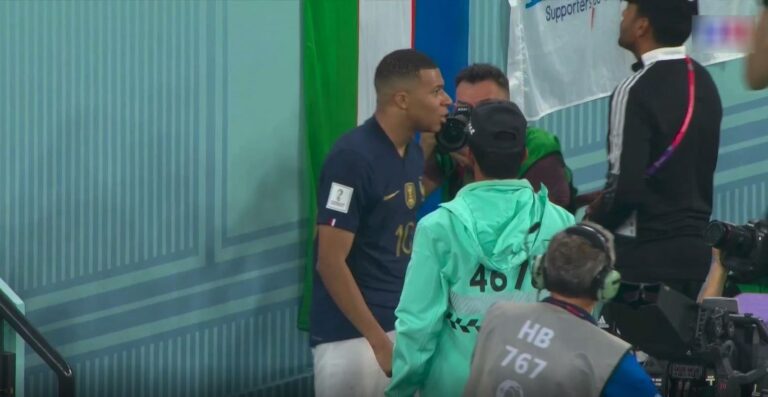 Super asist nga Griezmann, Mbappe rikthen në avantazh Francën (VIDEO)