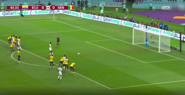 Senegali kalon në avantazh ndaj Ekuadorit, Ismaila Sarr nuk fal nga penalltia (VIDEO)