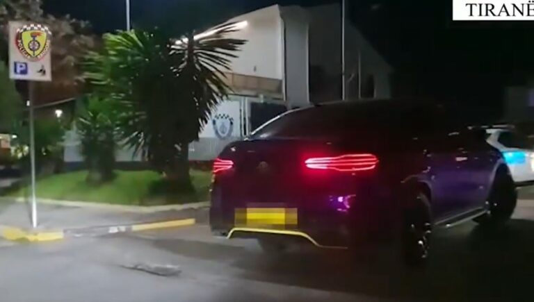 Policia kontrolle makinave luksoze: 33 shoferë të arrestuar, 250 patenta të pezulluara (VIDEO)
