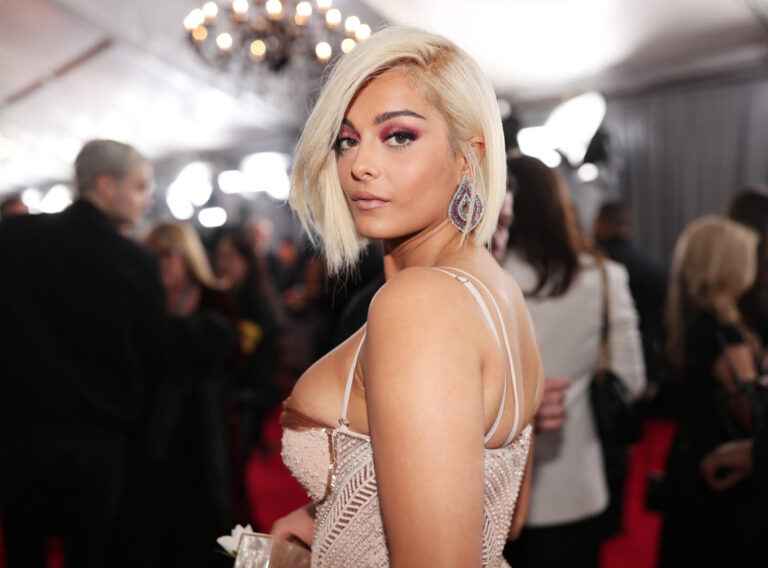 Bebe Rexha bëhet zyrtarisht këngëtarja e 23-të më e dëgjuar në planet