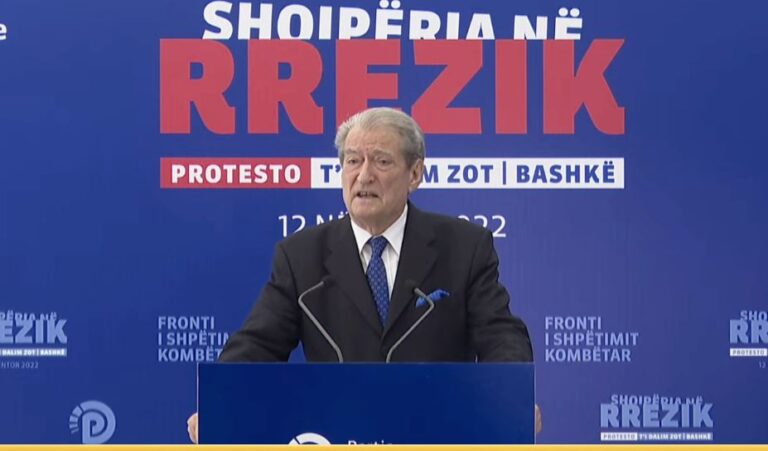Berisha: Pedagogët kanë mbështetjen e plotë të PD. Edi Rama vjedh fondet dhe pasuritë publike