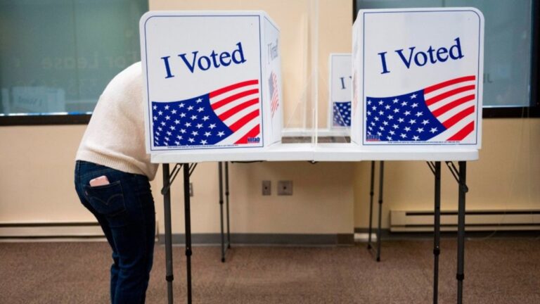 Amerikanët votojnë, fati i Senatit varet në tre shtete