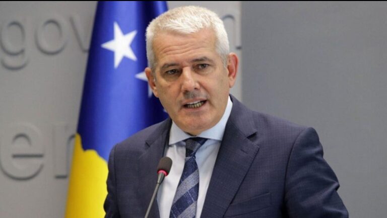Ministri Sveçla: S’ka çtensionim me policë të rrëmbyer. Skema e grupeve kriminale po zbatohet në Leposaviç