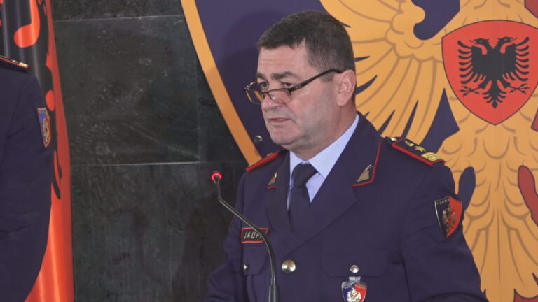 Policia: Rrugët do bllokohen nga ora 14:00 e datës 5 dhjetor. Asnjë miting nuk lejojmë!