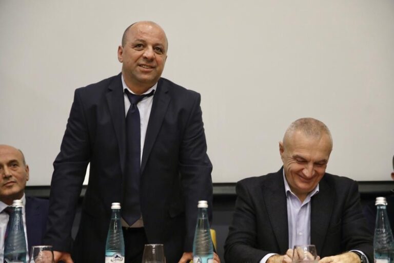 Zgjedhjet e 14 majit, Meta takon kandidatin në Berat: Ndryshimi po vjen