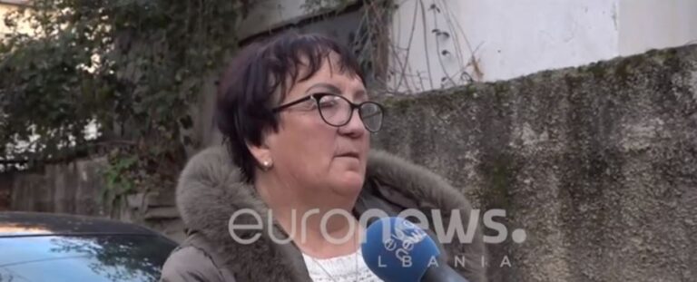 Nëna e agresorit që goditi me grusht Berishën: Djali im është i sëmurë