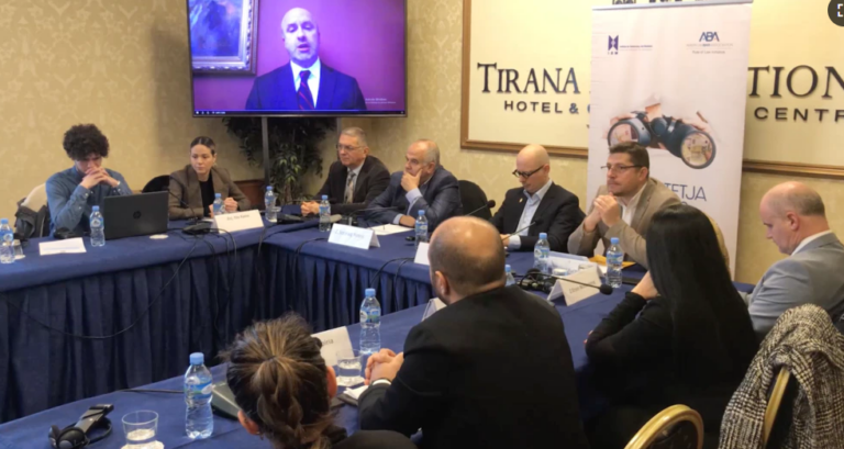 Pastrimi i parave në Shqipëri në Shqipëri, flasin ekspertët
