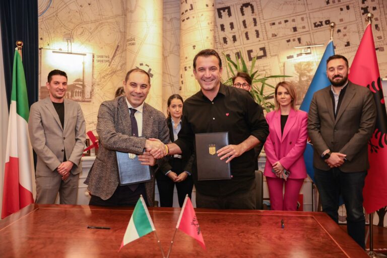 Tirana dhe Taranto marrëveshje binjakëzimi, Melucci pritet nga Veliaj: Kryeqyteti po njeh një zhvillim të vrullshëm