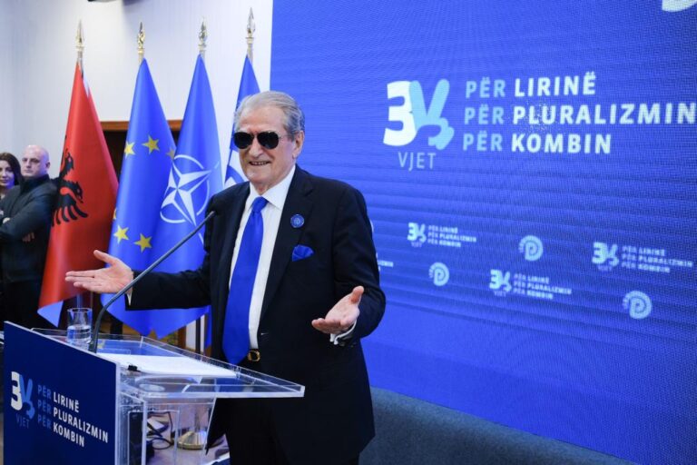 32-vjetori i PD, Berisha sulmon “aleatët” e Ramës: Këtu nuk dikton as Vuçiç, apo sulltani turk