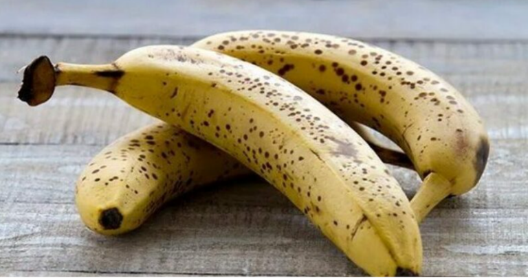 Çfarë ndodh me trupin kur konsumojmë banane të pjekura shumë?