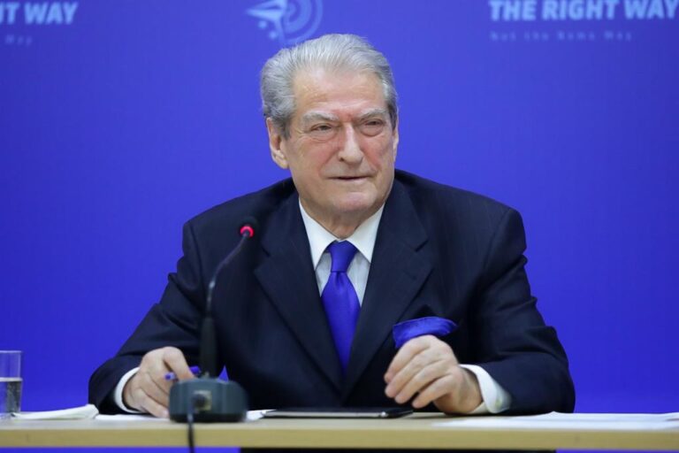Reagon Berisha për “Pakon” e Ramës në fundvit