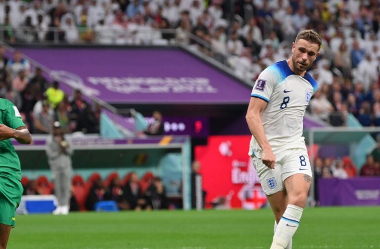 Anglia zhbllokon sfidën ndaj Senegalit, shënon Henderson (VIDEO)